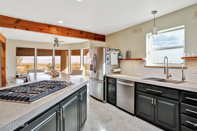 2942 Winterset Rd., Las Cruces, NM 88005