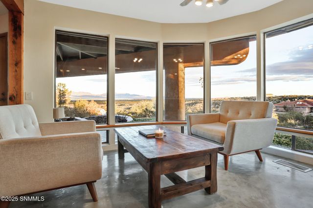 2942 Winterset Rd., Las Cruces, NM 88005