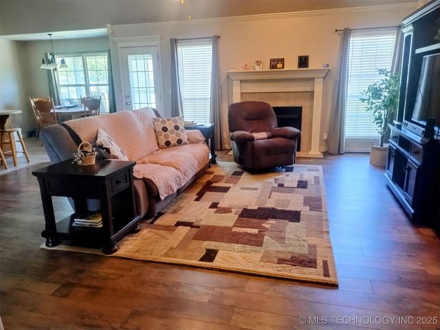 10497 E 143rd Court N, Collinsville, OK 74021