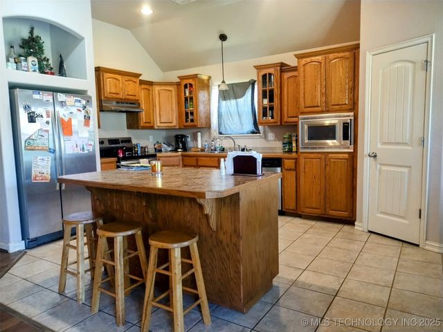 10497 E 143rd Court N, Collinsville, OK 74021