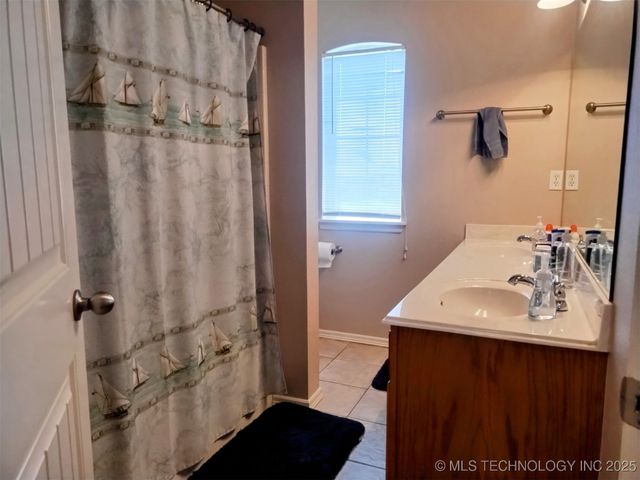 10497 E 143rd Court N, Collinsville, OK 74021