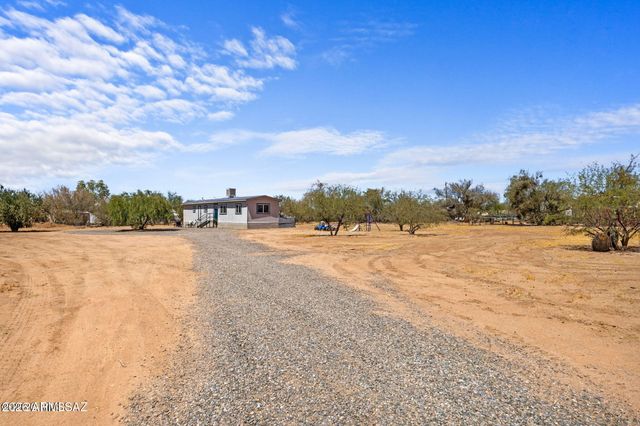 13140 W EL LOBO Road, Tucson, AZ 85743