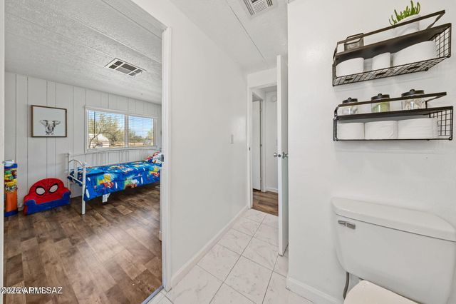 13140 W EL LOBO Road, Tucson, AZ 85743