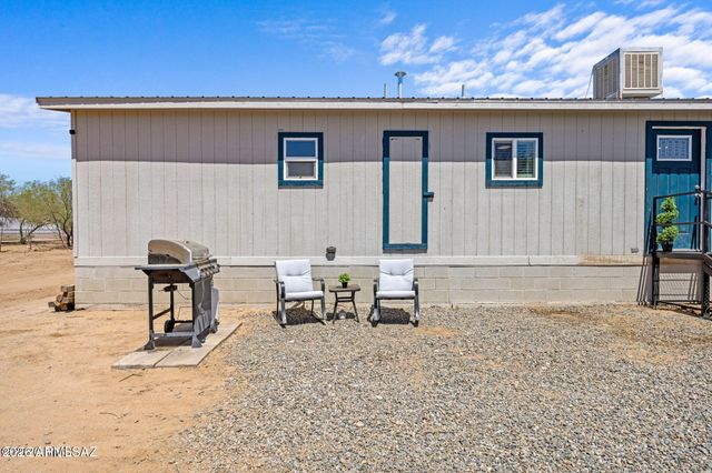 13140 W EL LOBO Road, Tucson, AZ 85743