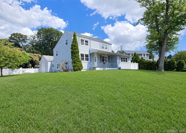 290 Eastwood Boulevard, Centereach, NY 11720