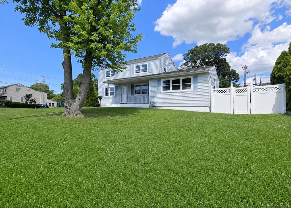 290 Eastwood Boulevard, Centereach, NY 11720