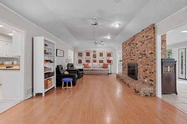 2420 Southridge Drive, Denton, TX 76205