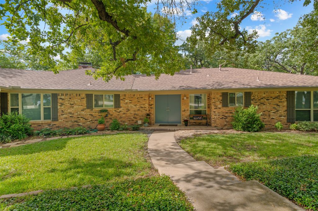 2420 Southridge Drive, Denton, TX 76205 — photo 2