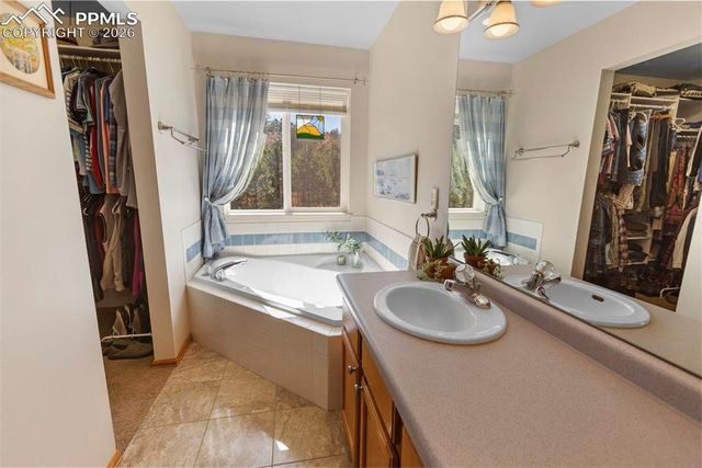 481 Black Bear Trail, Woodland Park, CO 80863