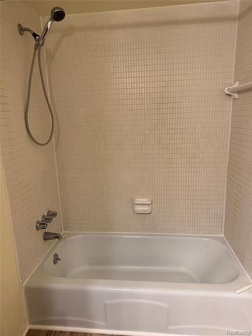 30228 Southfield Road 166, Southfield, MI 48076