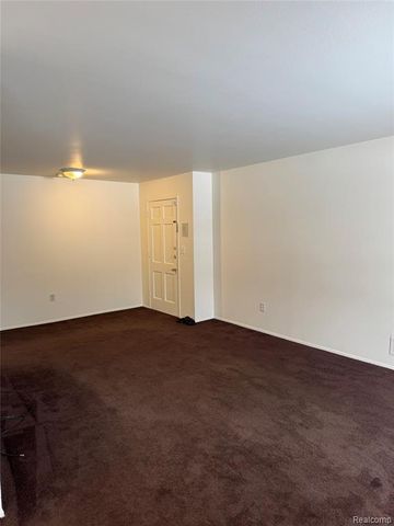 30228 Southfield Road 166, Southfield, MI 48076