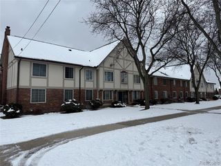 30228 Southfield Road 166, Southfield, MI 48076