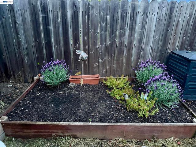 1508 Pacific Ave, Alameda, CA 94501