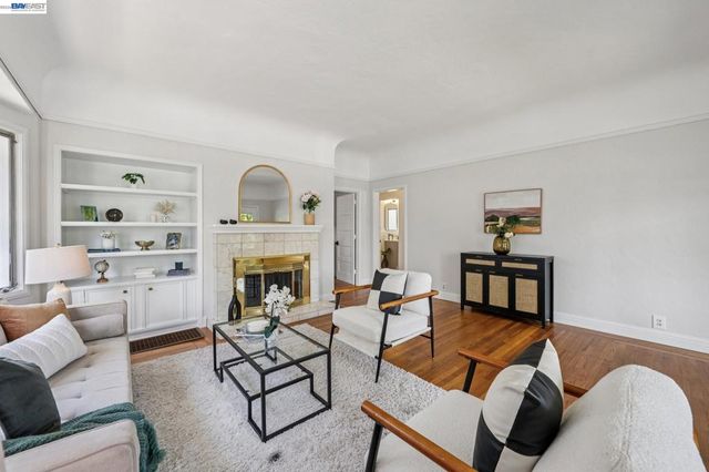 1508 Pacific Ave, Alameda, CA 94501