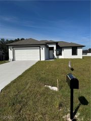 4108 20th ST SW, Lehigh Acres, FL 33976
