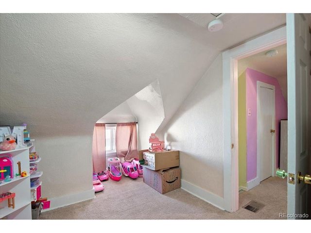 2223 Pine St, Pueblo, CO 81004