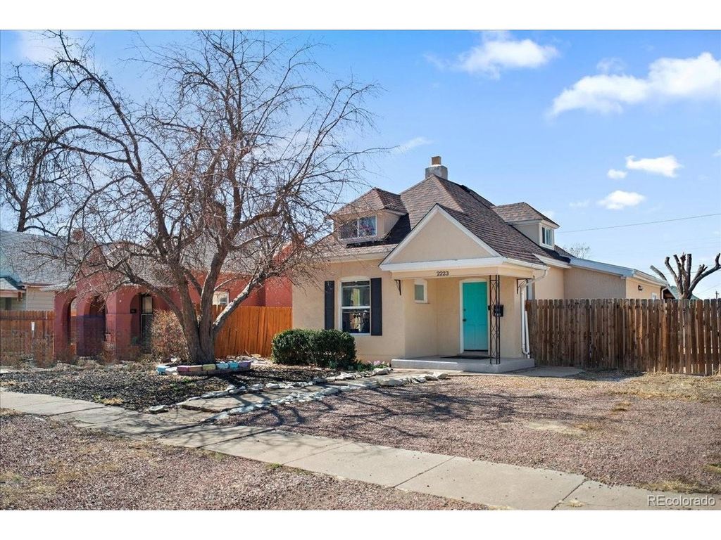 2223 Pine St, Pueblo, CO 81004