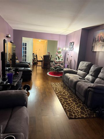 20 Wendell Street 18A, Hempstead, NY 11550