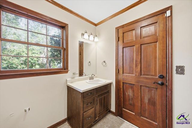 5056 Wellington Drive, Macon, GA 31210