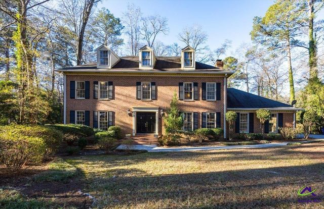 5056 Wellington Drive, Macon, GA 31210