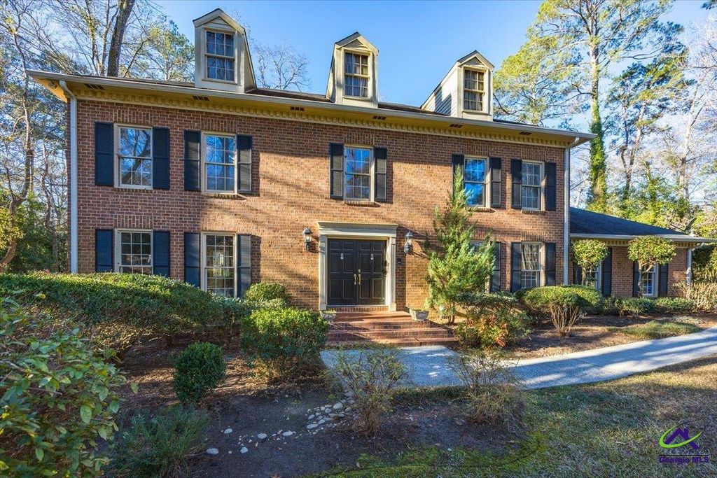 5056 Wellington Drive, Macon, GA 31210