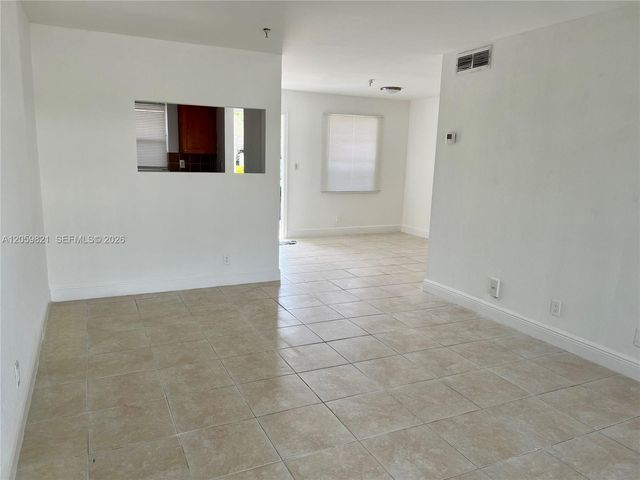 4251 NW 5th St 123, Plantation, FL 33317
