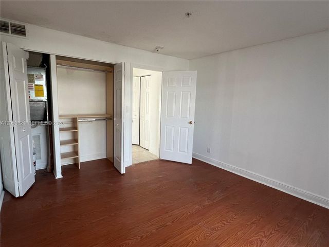 4251 NW 5th St 123, Plantation, FL 33317
