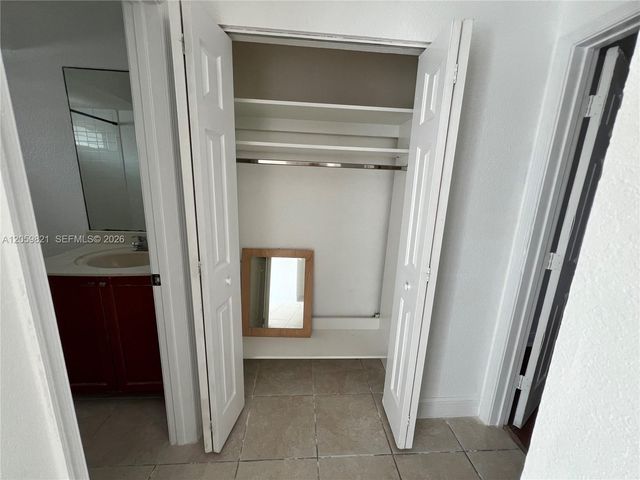 4251 NW 5th St 123, Plantation, FL 33317