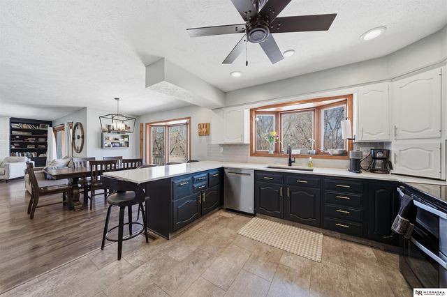 13400 Sunshine Circle, Bennet, NE 68317