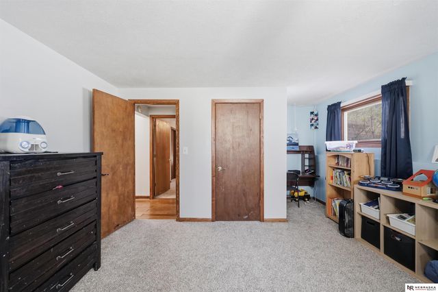 13400 Sunshine Circle, Bennet, NE 68317