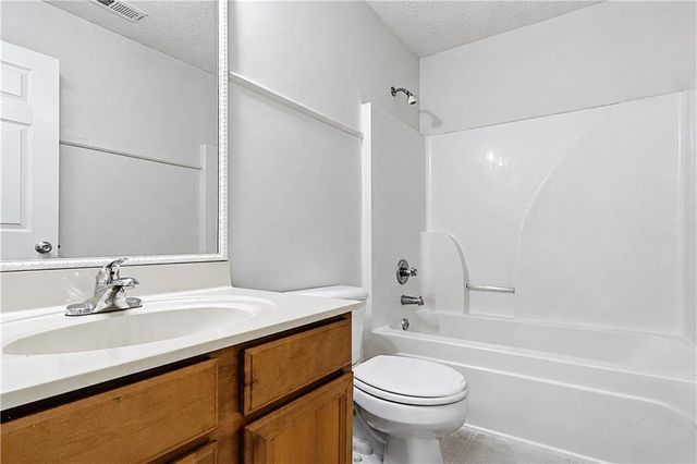 225 Avonlea Drive, Covington, GA 30016