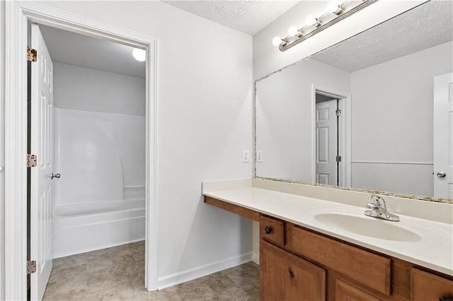 225 Avonlea Drive, Covington, GA 30016