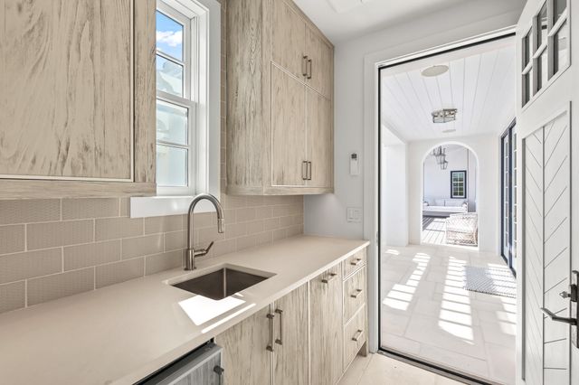 40 Smugglers Alley, Inlet Beach, FL 32461