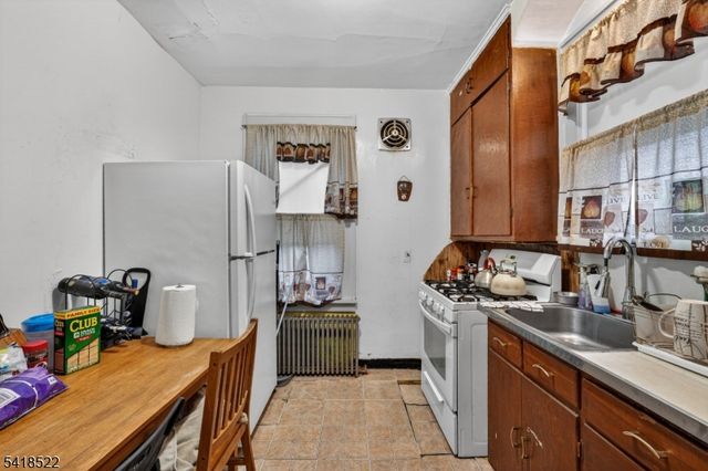 501 E 32Nd St, Paterson City, NJ 07504