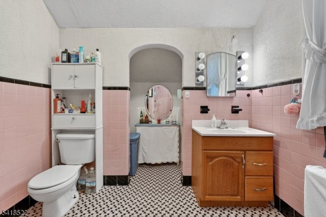 501 E 32Nd St, Paterson City, NJ 07504