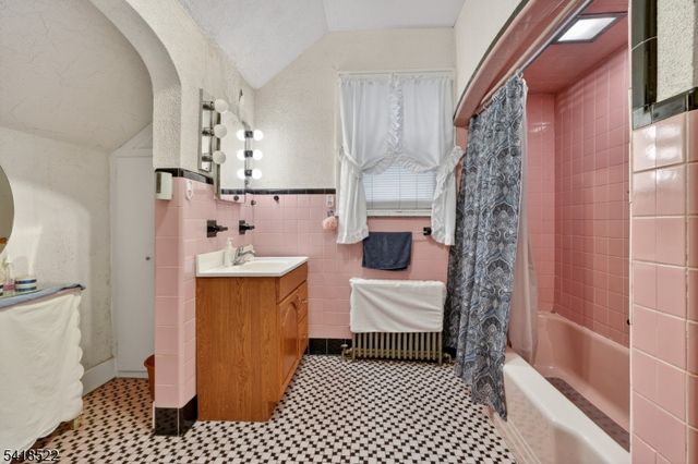 501 E 32Nd St, Paterson City, NJ 07504