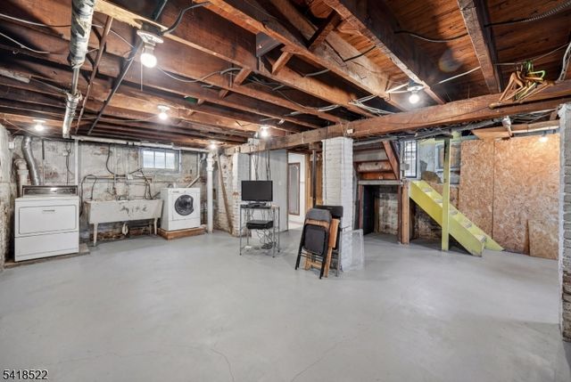 501 E 32Nd St, Paterson City, NJ 07504