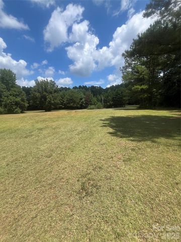 569 Great Falls Highway, Chester, SC 29706