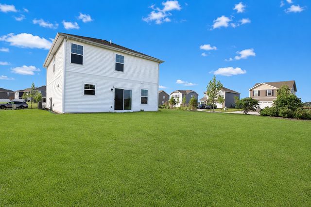 101 Fieldcrest Avenue, Hampshire, IL 60140