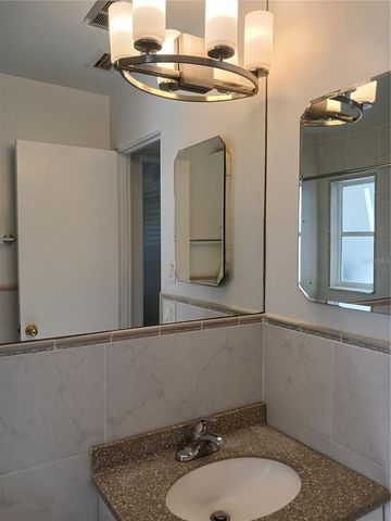 2730 40TH AVENUE N, St Petersburg, FL 33714