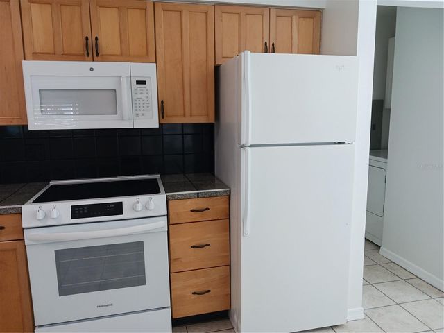 2730 40TH AVENUE N, St Petersburg, FL 33714