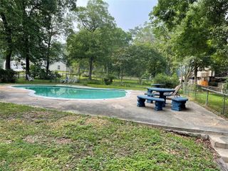 15 Lakeway Street, Conroe, TX 77304