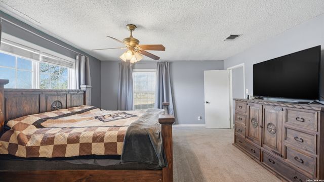 8204 New Sulphur Springs Rd, San Antonio, TX 78263