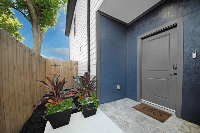 837 W Little York Road, Houston, TX 77091