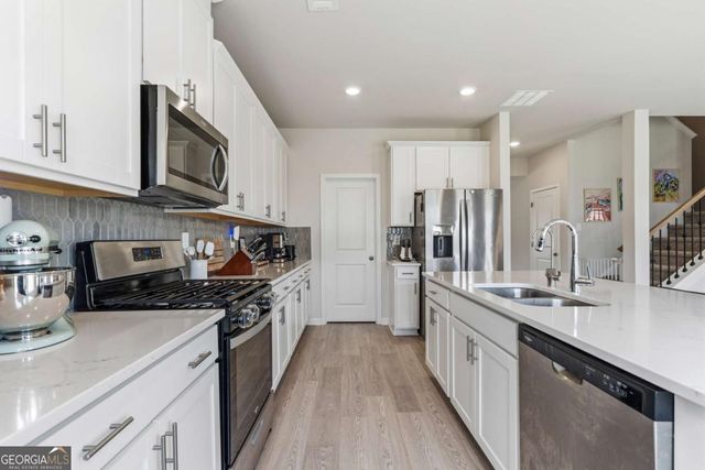308 Canal Way, Woodstock, GA 30188
