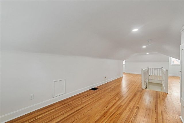 2428 Homestead Place, Cincinnati, OH 45211