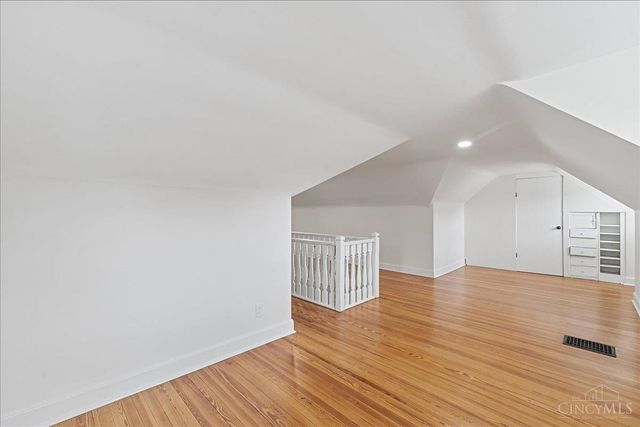 2428 Homestead Place, Cincinnati, OH 45211