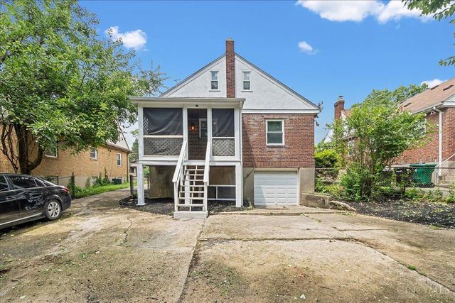 2428 Homestead Place, Cincinnati, OH 45211