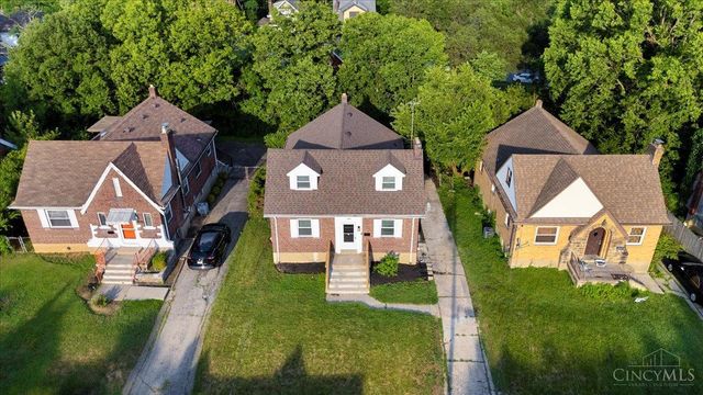 2428 Homestead Place, Cincinnati, OH 45211