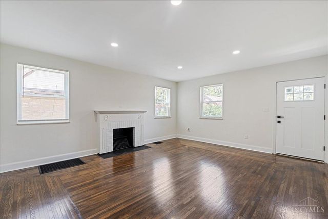 2428 Homestead Place, Cincinnati, OH 45211